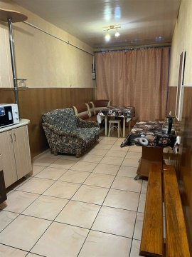 4-к квартира, 1/3 эт., 127м²